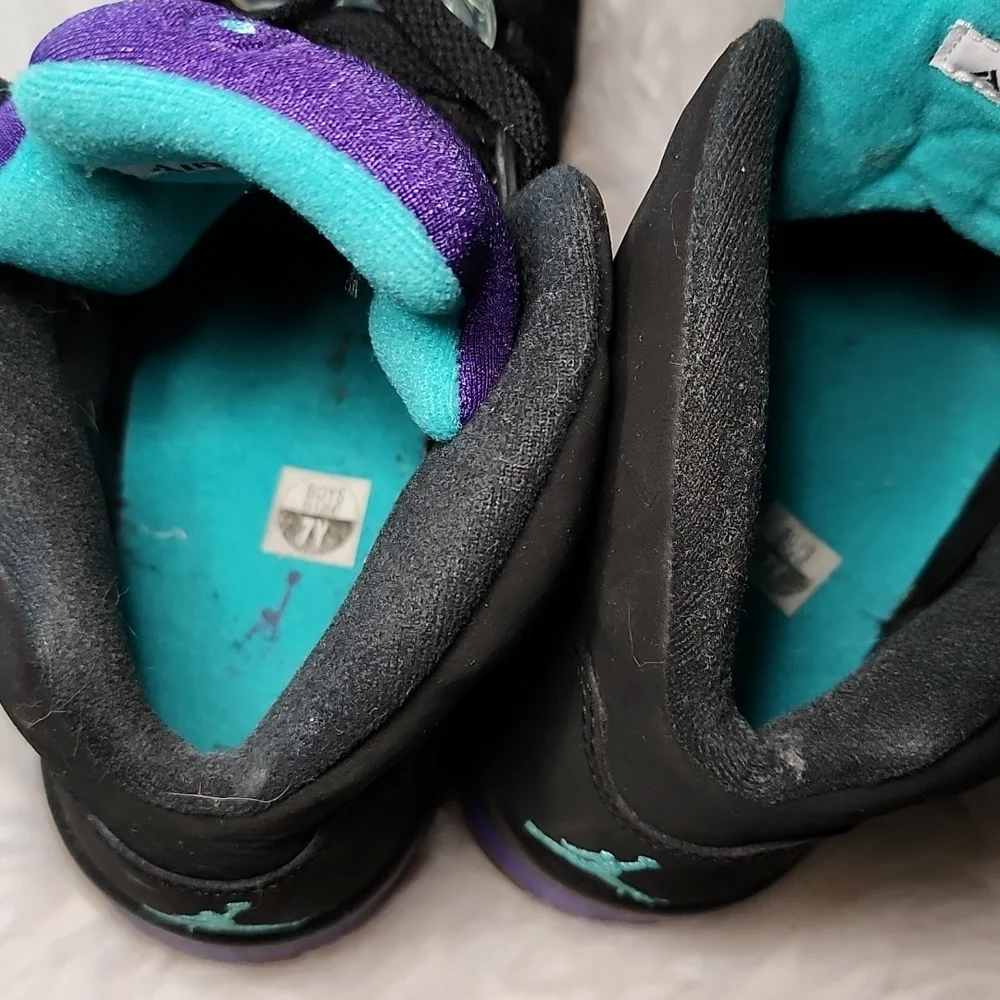 Air Jordan 5 Retro "Black Grape" - Picture 6 of 7